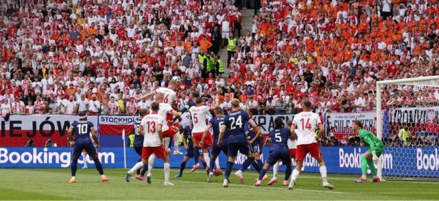 1718557190919037142.jpg GQMqbKwWsAACaFQ.jpg